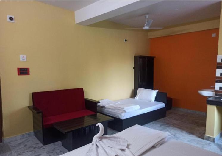 Royal Palace Hotell Bolpur Exteriör bild